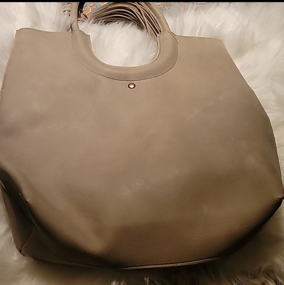 🛍️Ulta Shoulder Tote - Picture 2 of 5